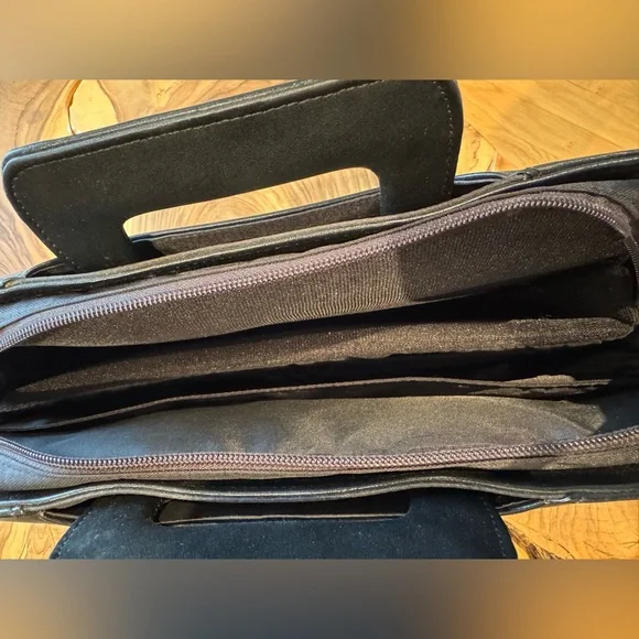 Targus Travel Laptop Bag - Picture 7 of 8